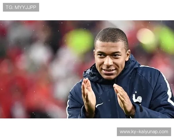 姆巴佩与校长握手赠言，鼓励学子追求梦想