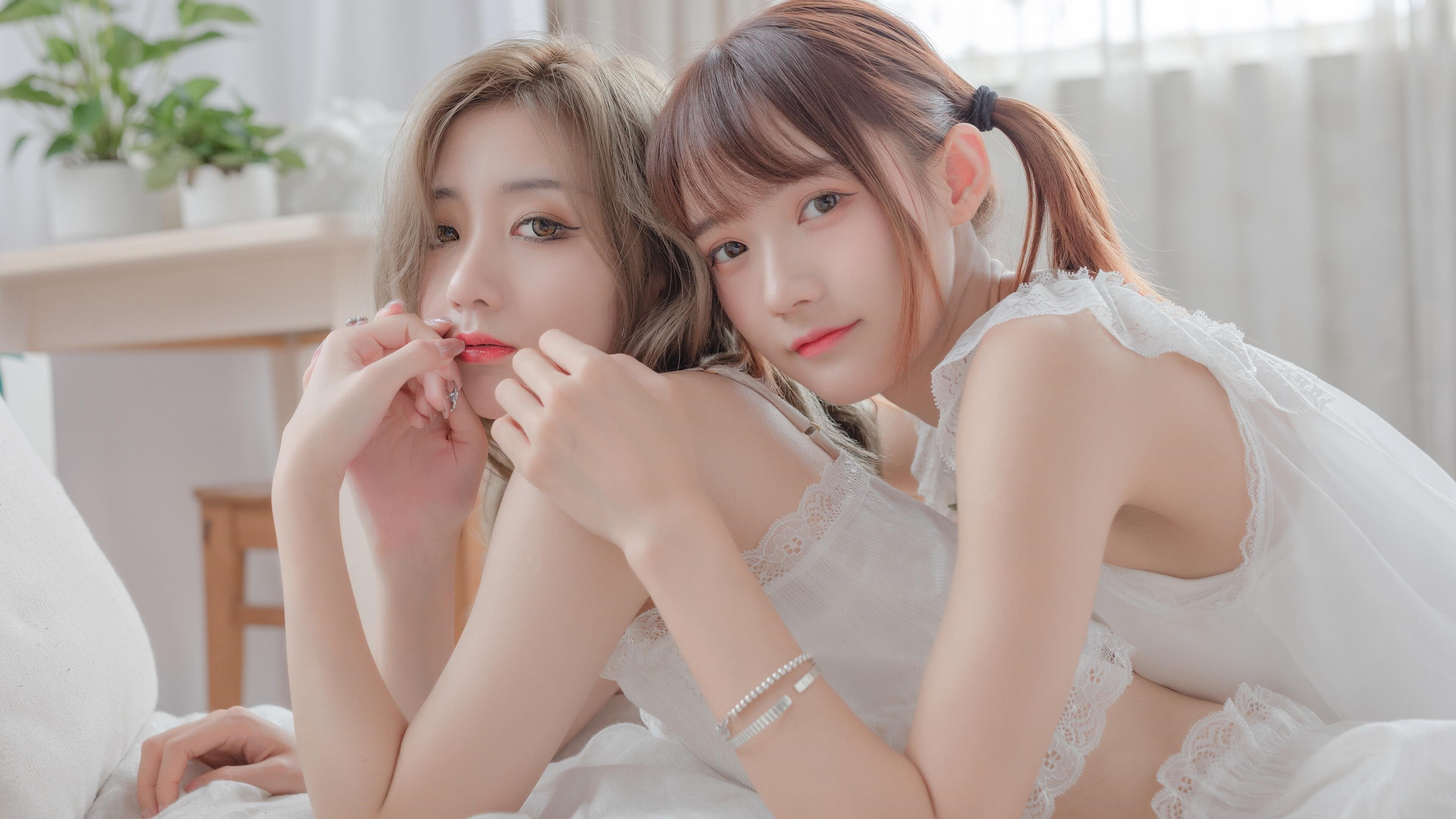 开云中国大陆-全球球迷：看世界杯还是世俱杯？不同偏好各有精彩，世界杯赛是足球的顶级赛事